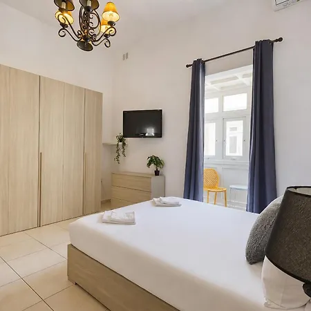 דירה New To The Market - 4br In By Sf Homes