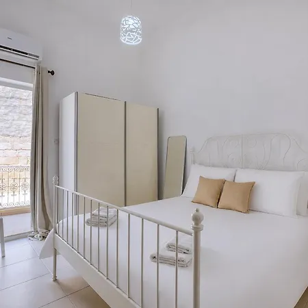דירה New To The Market - 4br In By Sf Homes סליאמה