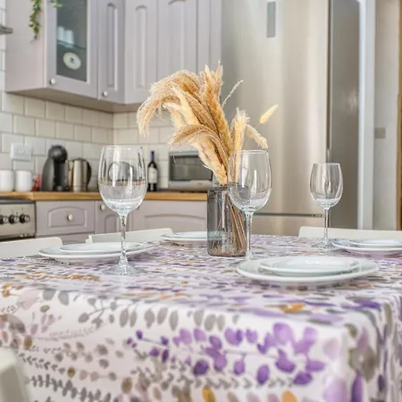 New To The Market - 4br In By Sf Homes דירה סליאמה