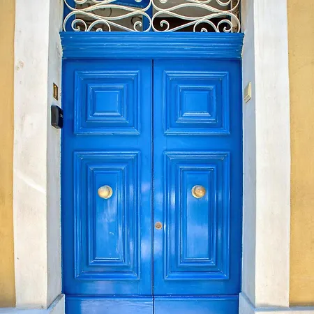 דירה New To The Market - 4br In By Sf Homes *